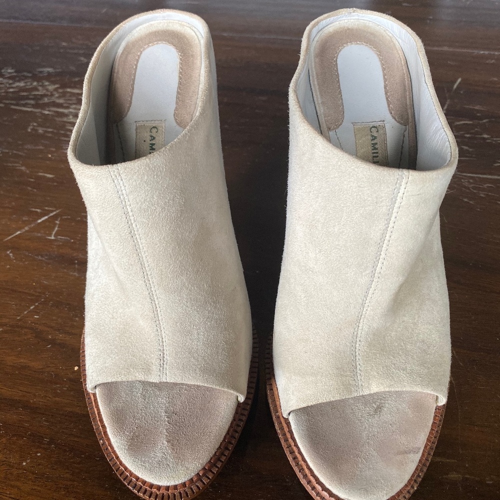 camilla skovgaard gray suede and leather wedges